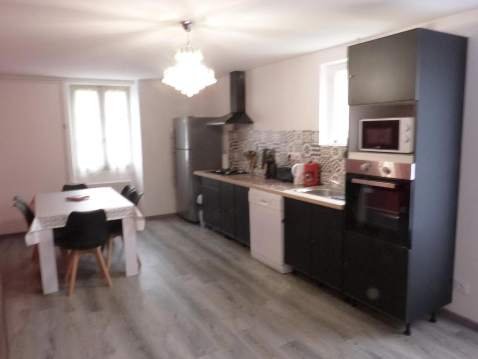 Villa Logement Spacieux Rez-De-Chaussee, Jardin, Stationnement Devant, A 5 Minutes A Pied Du Centre De Sarlat Extérieur photo